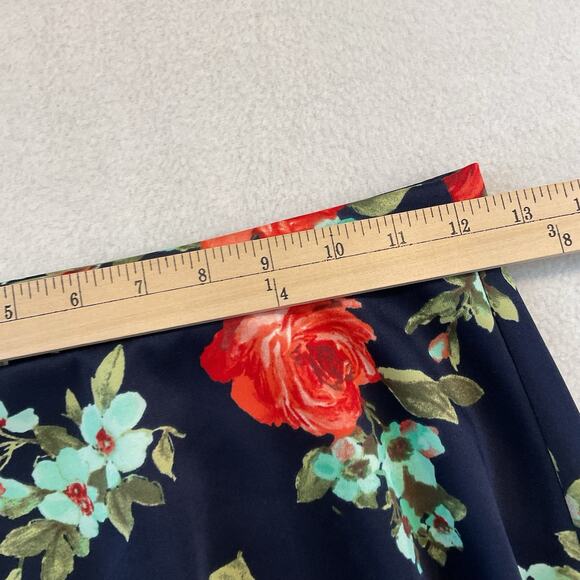Lily White Skirt Womens Medium Blue Red Floral Knit A-Line Pull On Mini - Picture 8 of 10